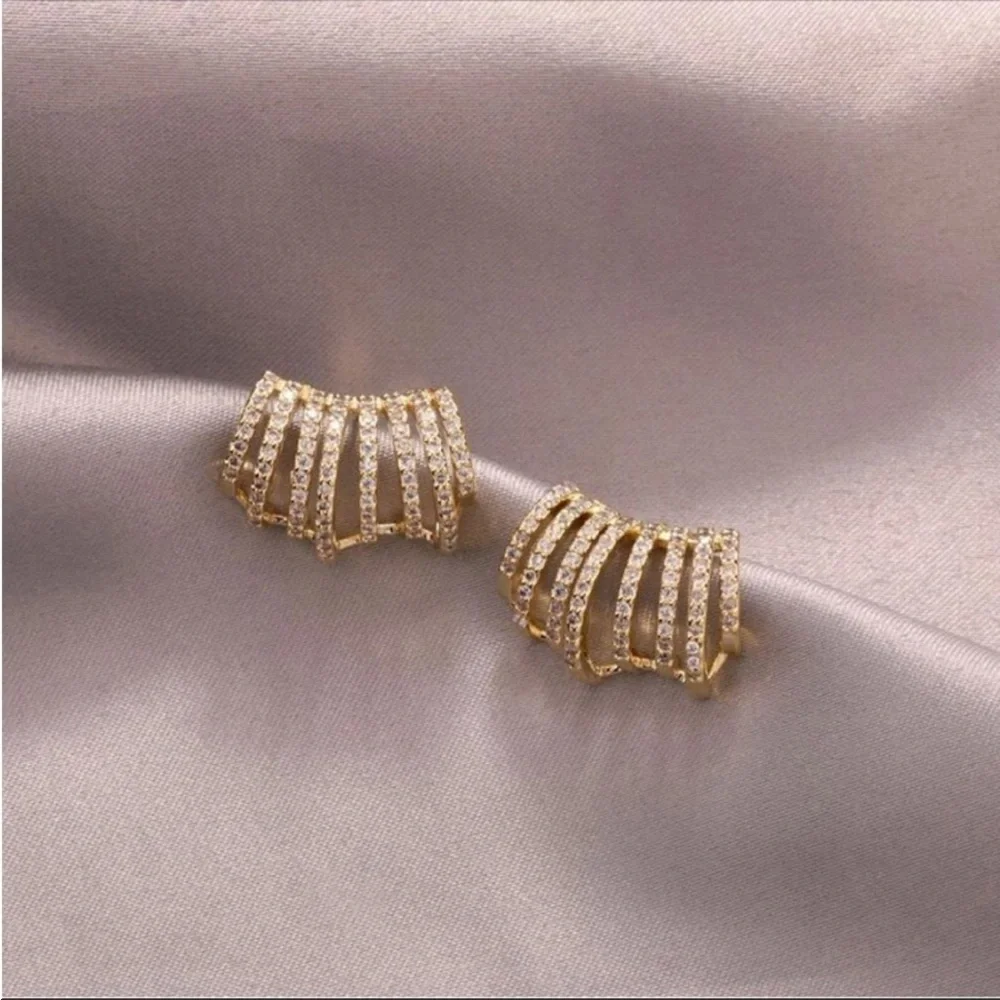 Micro Pave Simulated Diamond Stud Earrings Gold Plated 0.50 ctw New